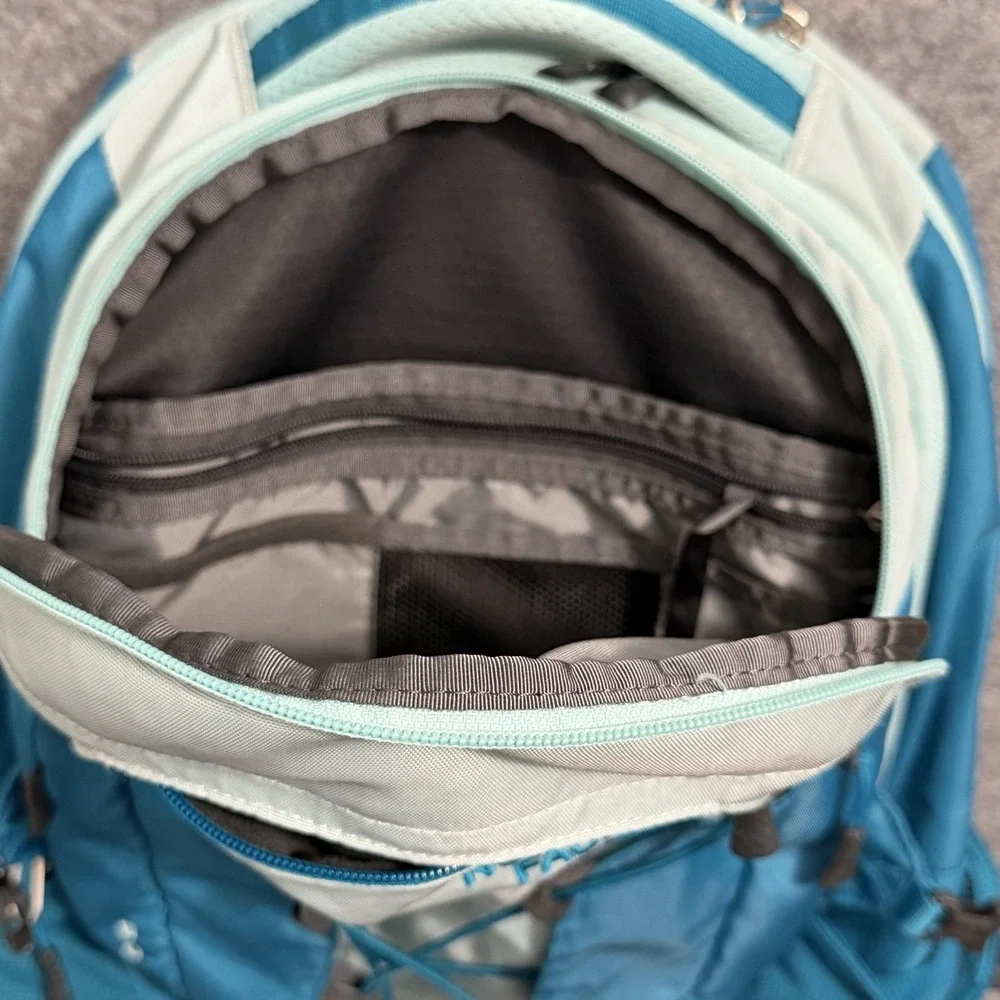The North Face Borealis Backpack NF0A3KV4 Teal Aqua Blue Hiking Laptop Bag